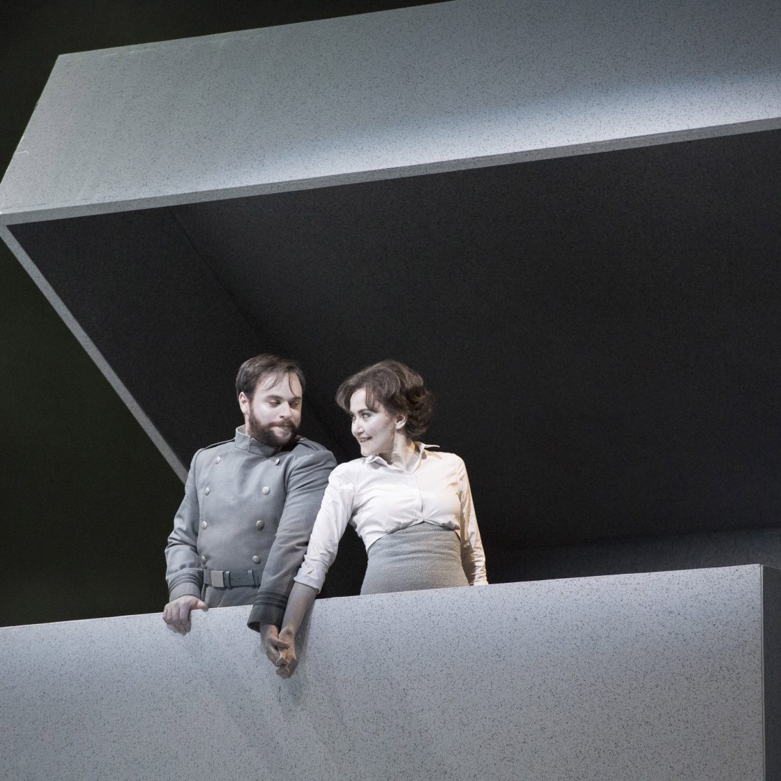 Watch Béatrice et Bénédict on demand