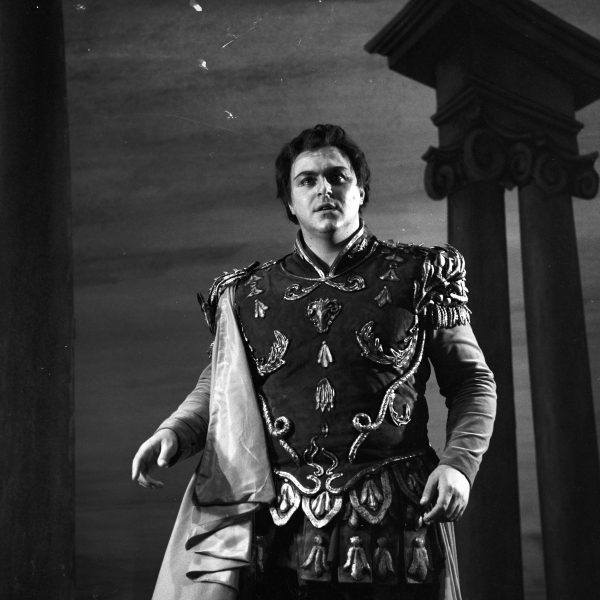 Pavarotti at Glyndebourne