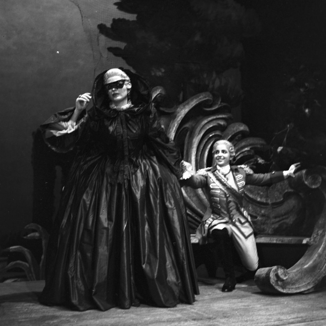 Le nozze di Figaro,1958. Photo: Guy Gravett