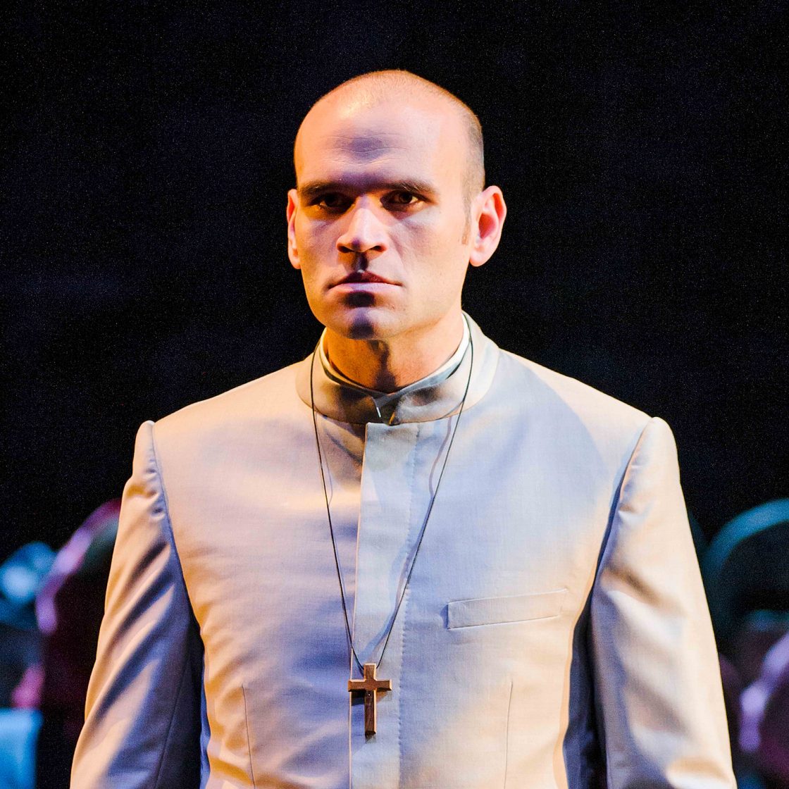 Watch Poliuto on demand